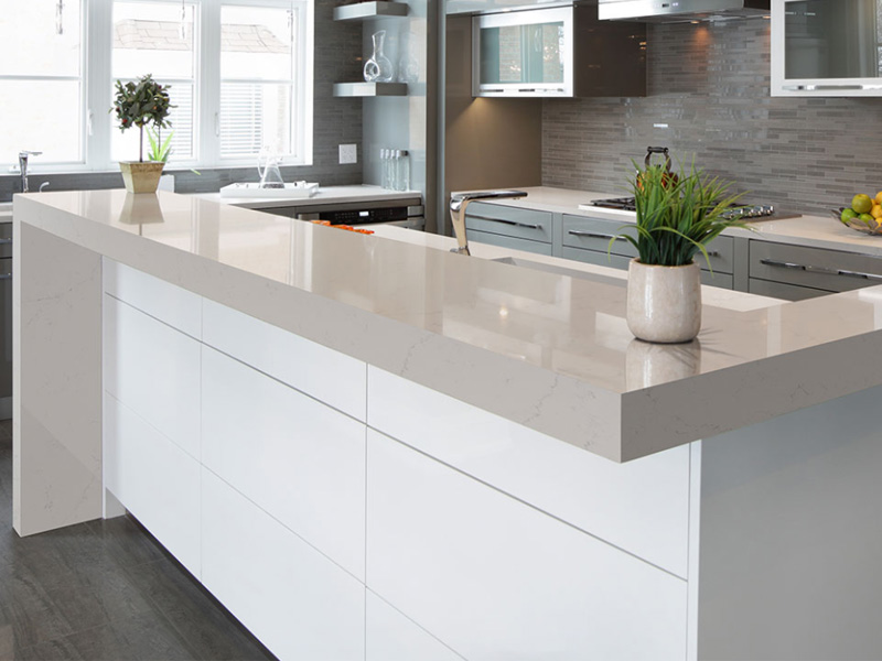 Alabaster White Quartz Kitchen ท็อปครัว Marble Look Quartz Slab
